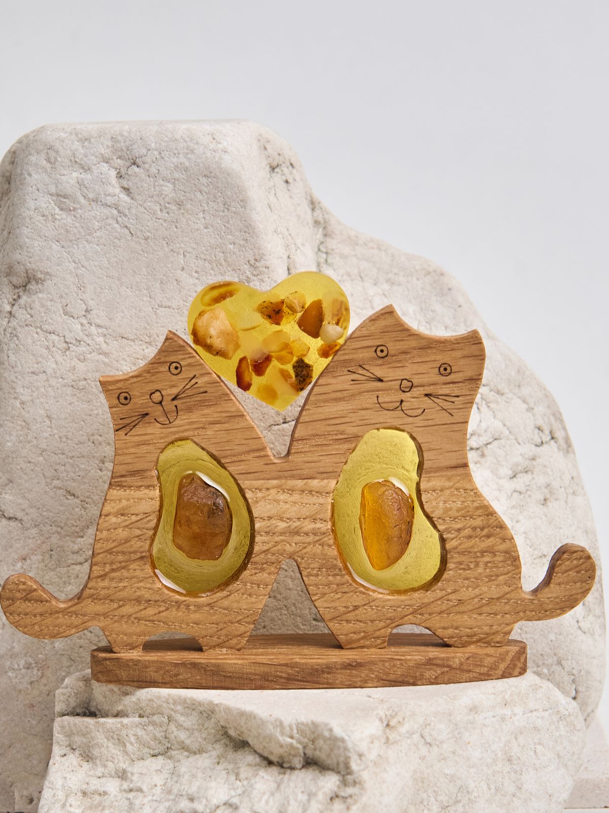 Коты "Парочка" с янтарём